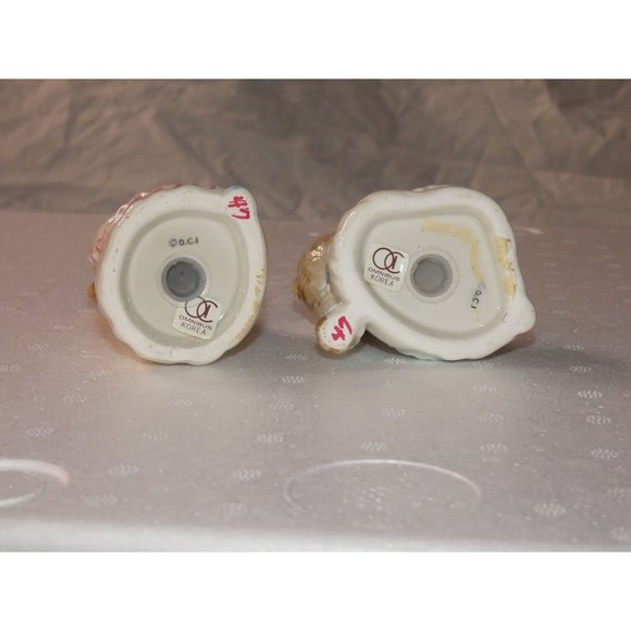 OMNIBUS CAT LADIES IN APRONS SALT AND PEPPER SHAKERS - Picture 5 of 6